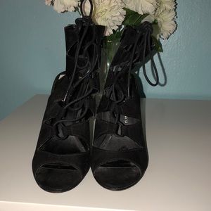 Chinese Laundry Black Suede Heels